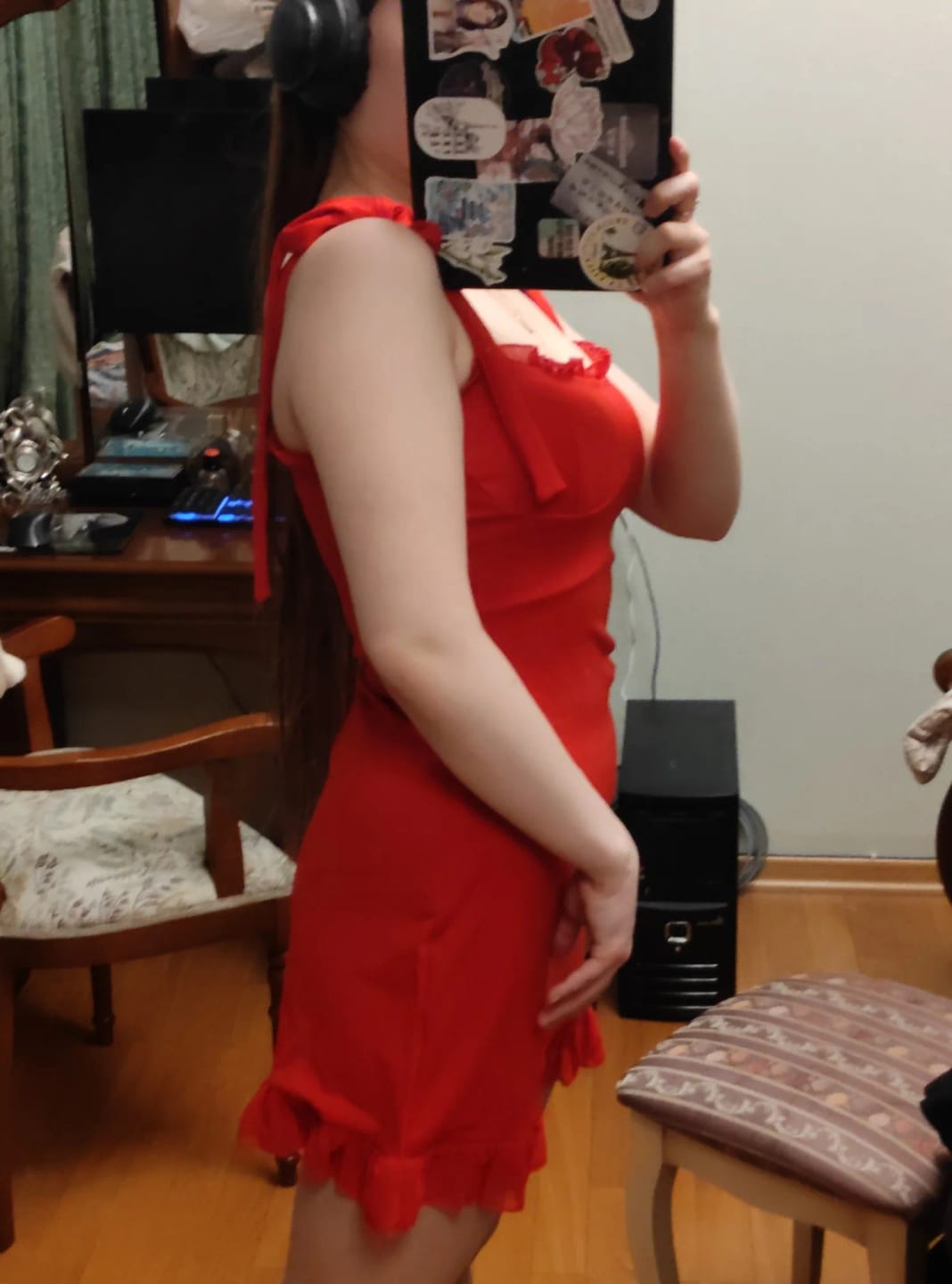 Customer photo review of Robe Clara – Mini robe à volants et col carré
