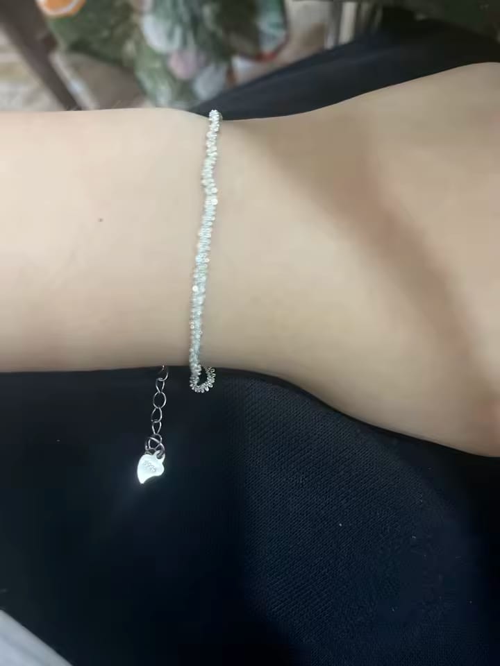 Customer photo review of Lumin Delicate Light-Reflecting Chain Bracelet