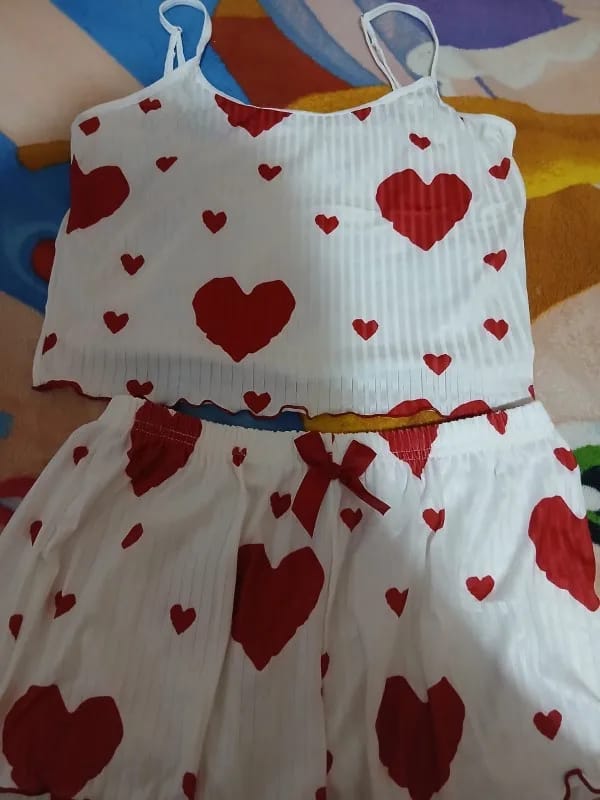 Customer photo review of Amélie – Conjunto Lounge de Corazones