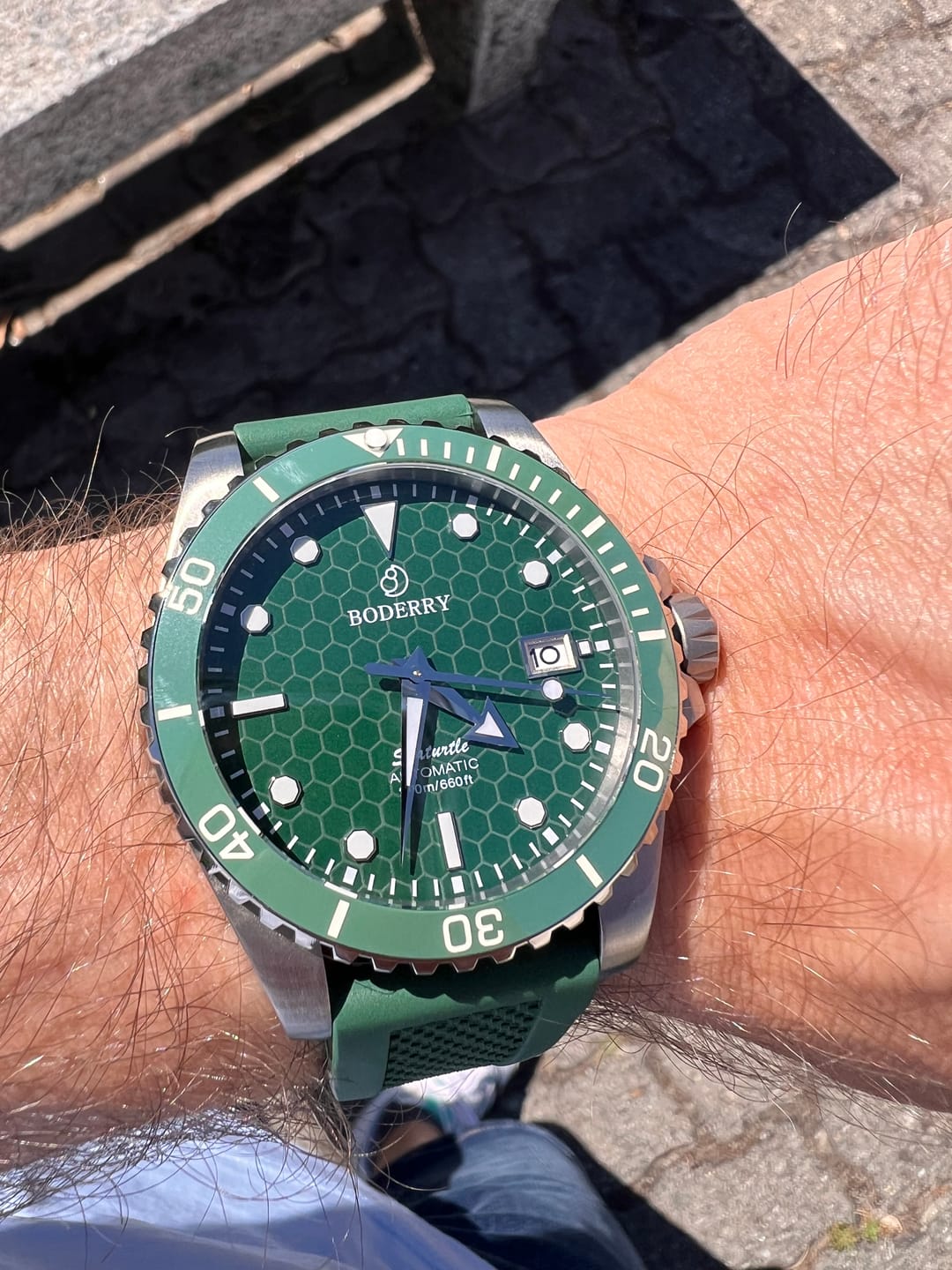 Customer photo review of SEATURTLE.OCEAN(TITANIUM) - Automatic Titanium Diver Watch | Turtle Green/Ti-bracelet