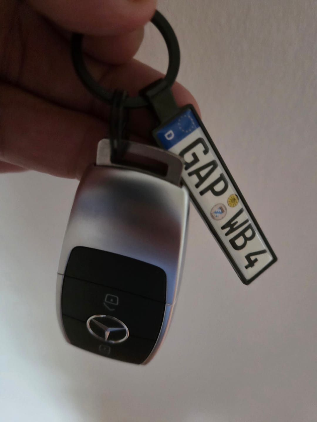 Customer photo review of Kennzeichen Schlüsselanhänger Mini Nummernschild Metall