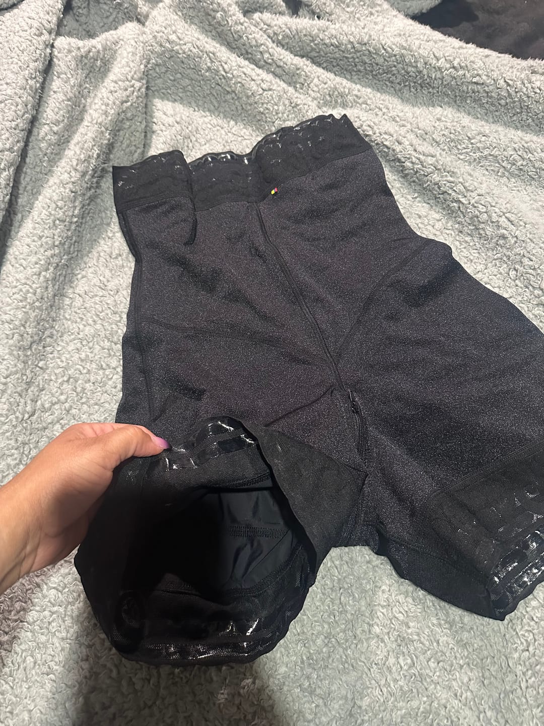 Customer photo review of Luxe Strapless Shaping Faja CB198