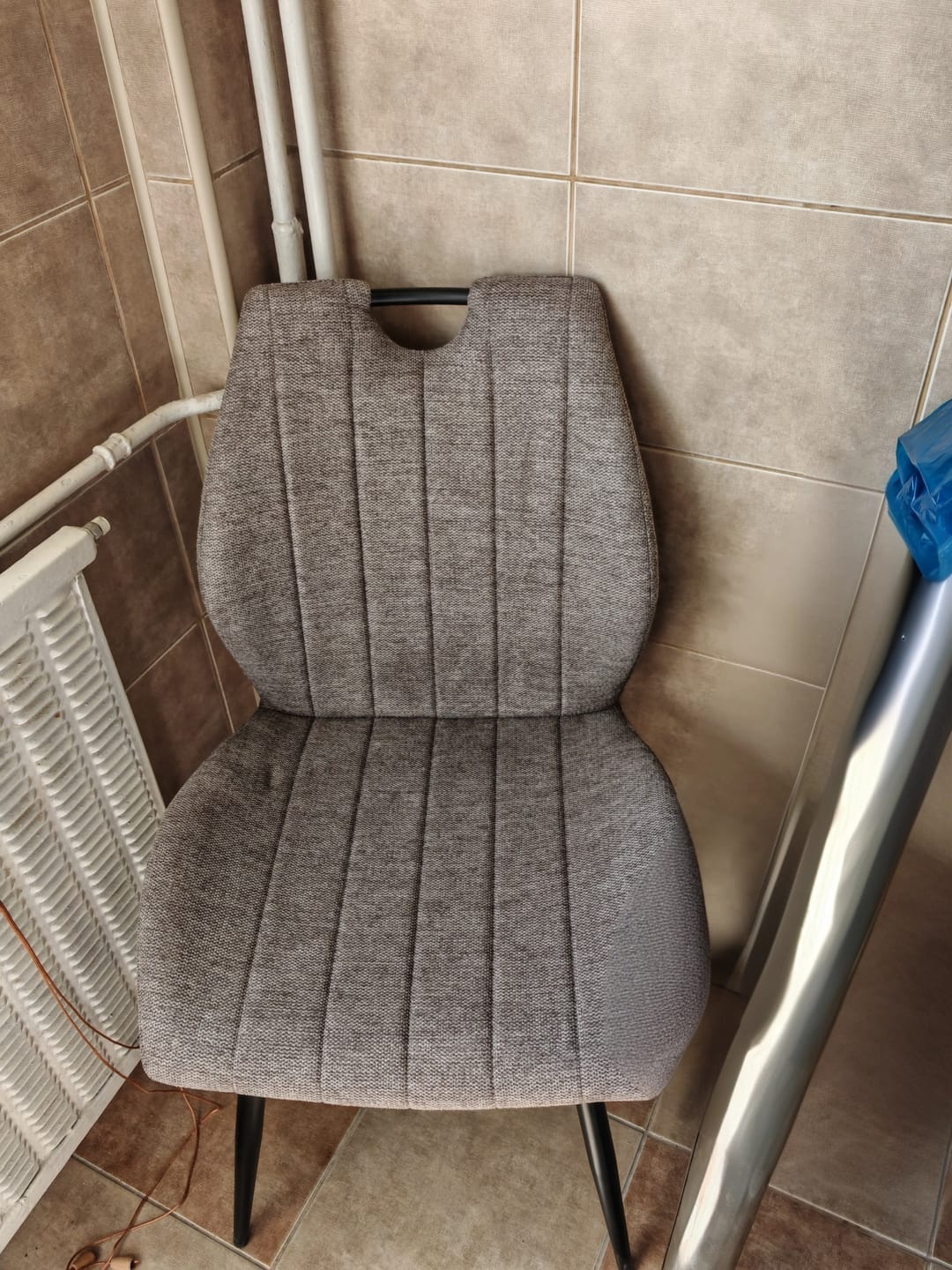 Customer photo review of Scaun ARCO, bej/negru, stofa clasica - Brego 34/metal, 51x43x91 cm
