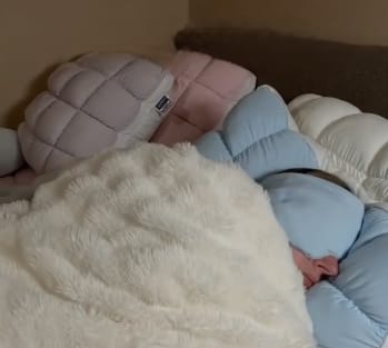 Customer photo review of Løna™ Deep Sleep Gewichtete Schlafmaske