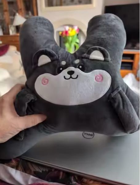 Customer photo review of Cuddlo — La almohada que abraza en cada viaje