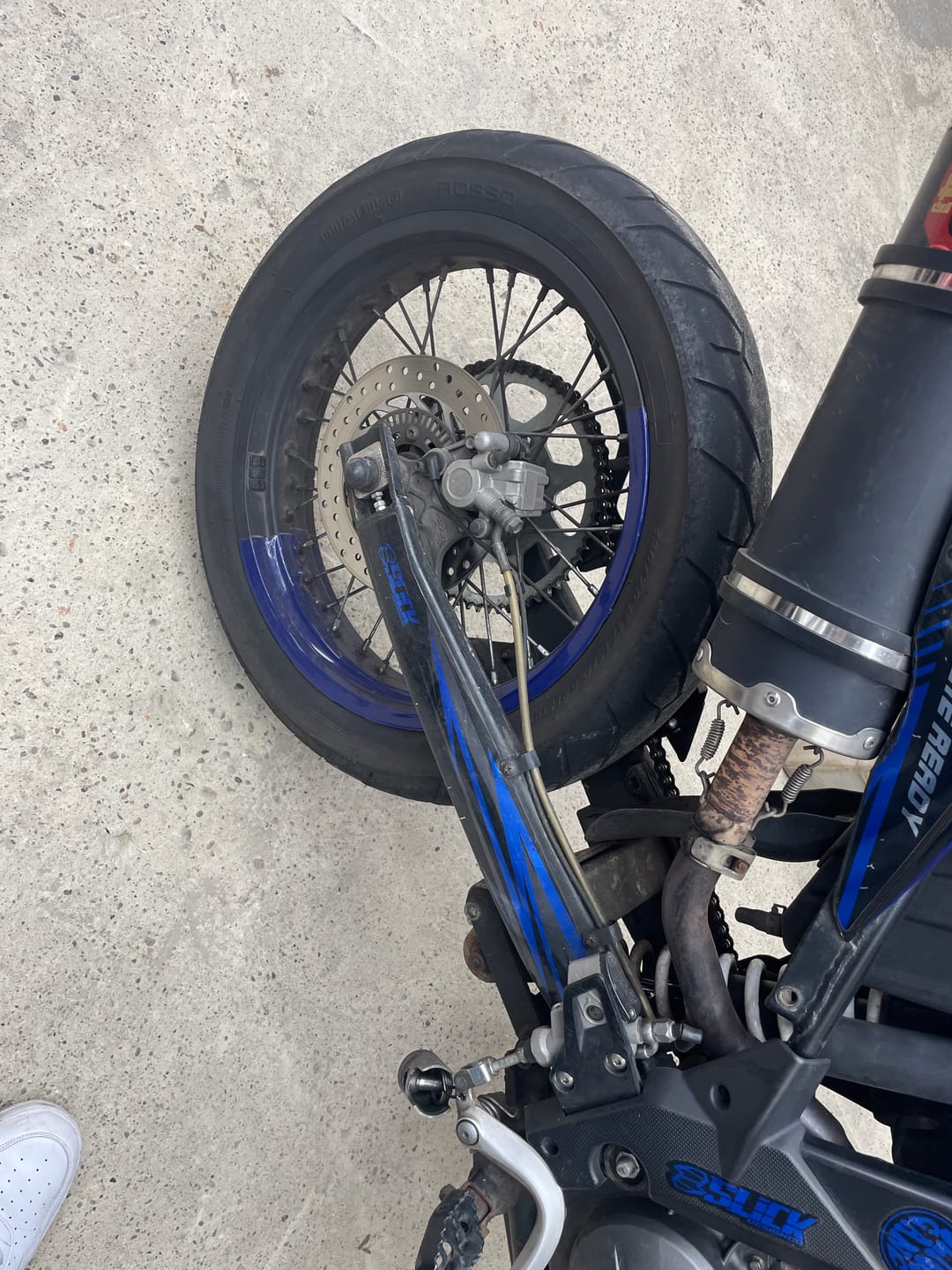 Customer photo review of 50/50 Supermoto Wheel Graphics
