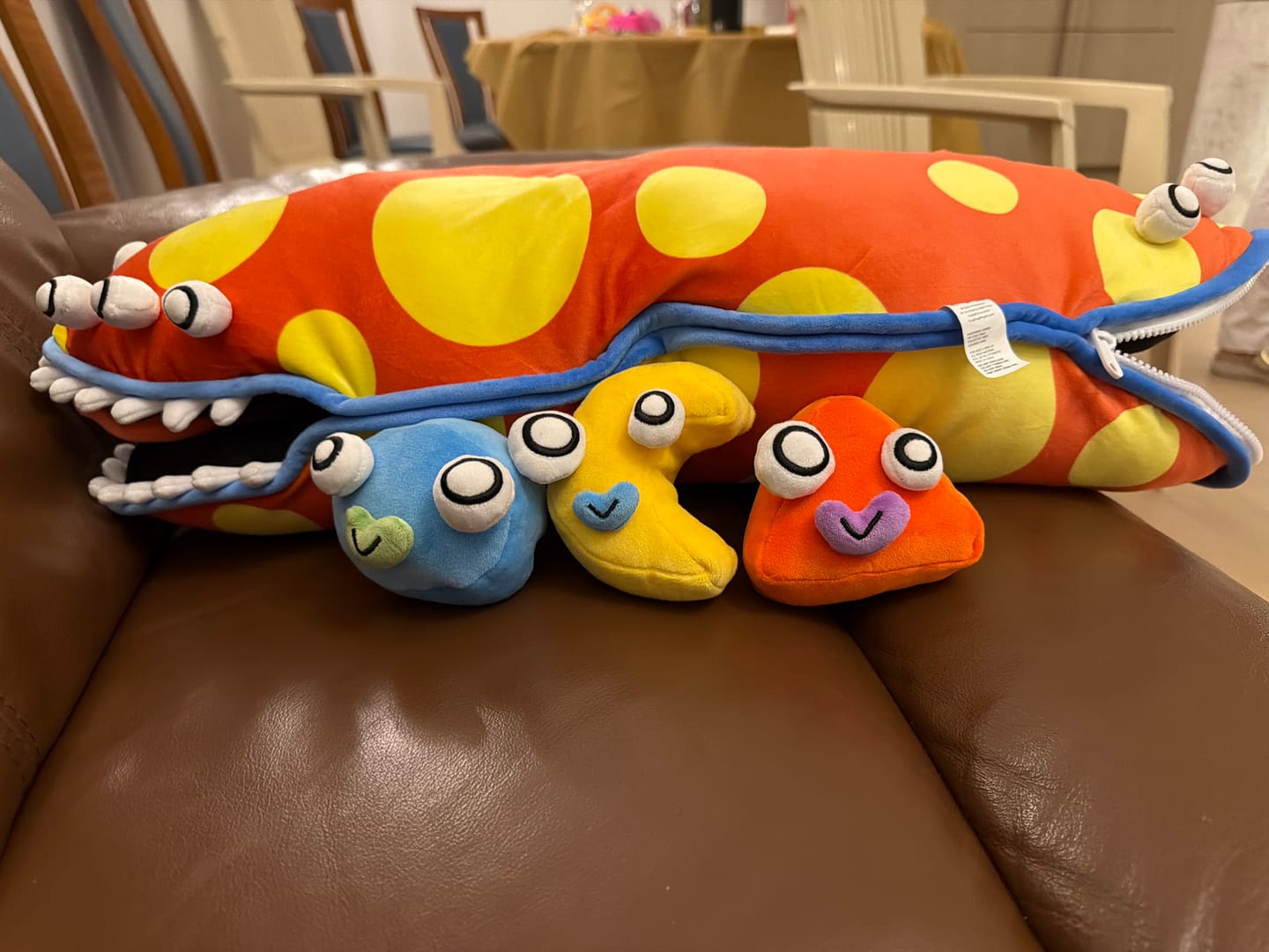 Customer photo review of Gloink Queen Plush