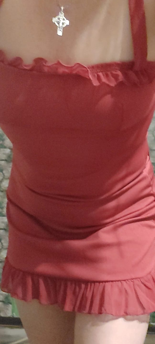 Customer photo review of Robe Clara – Mini robe à volants et col carré