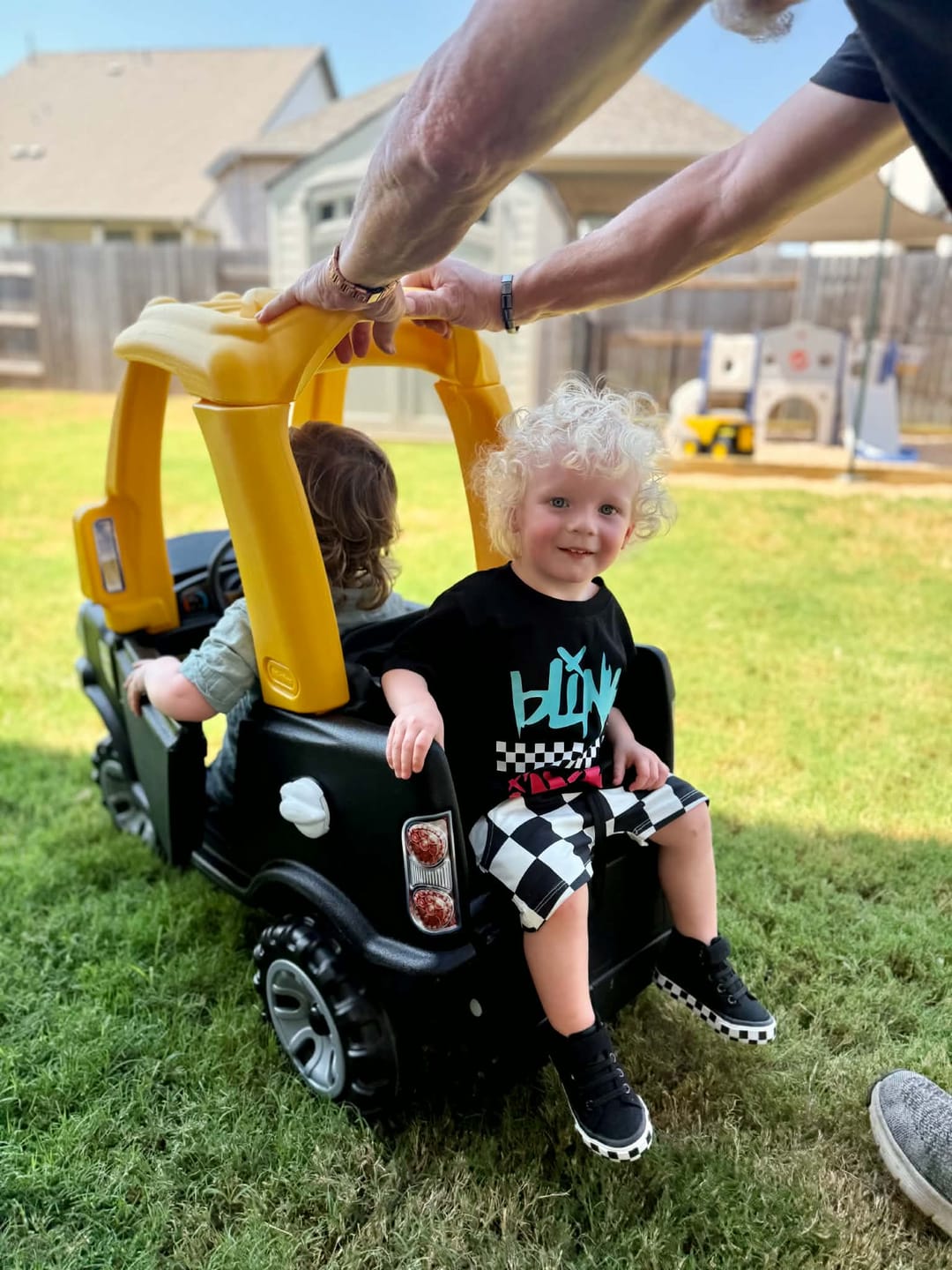 Customer photo review of SK8TR Hi-Top Shoe in Black