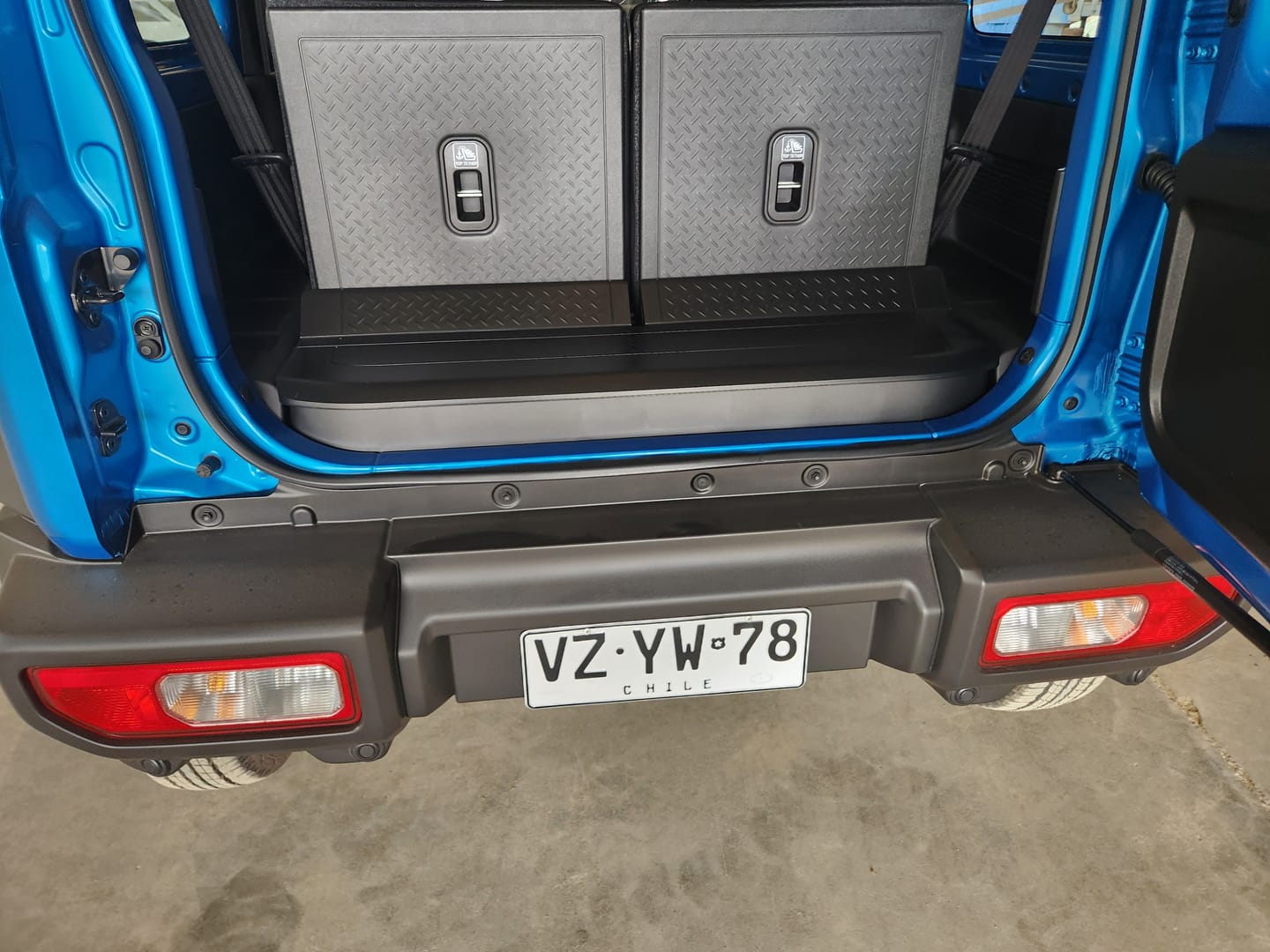 Customer photo review of Pisos Calce Perfecto Suzuki Jimny Automatico 3 Puertas 2019 al 2026