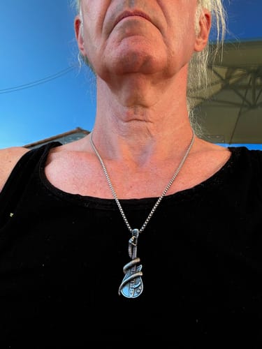 Customer photo review of THE SERPENT GUITAR.