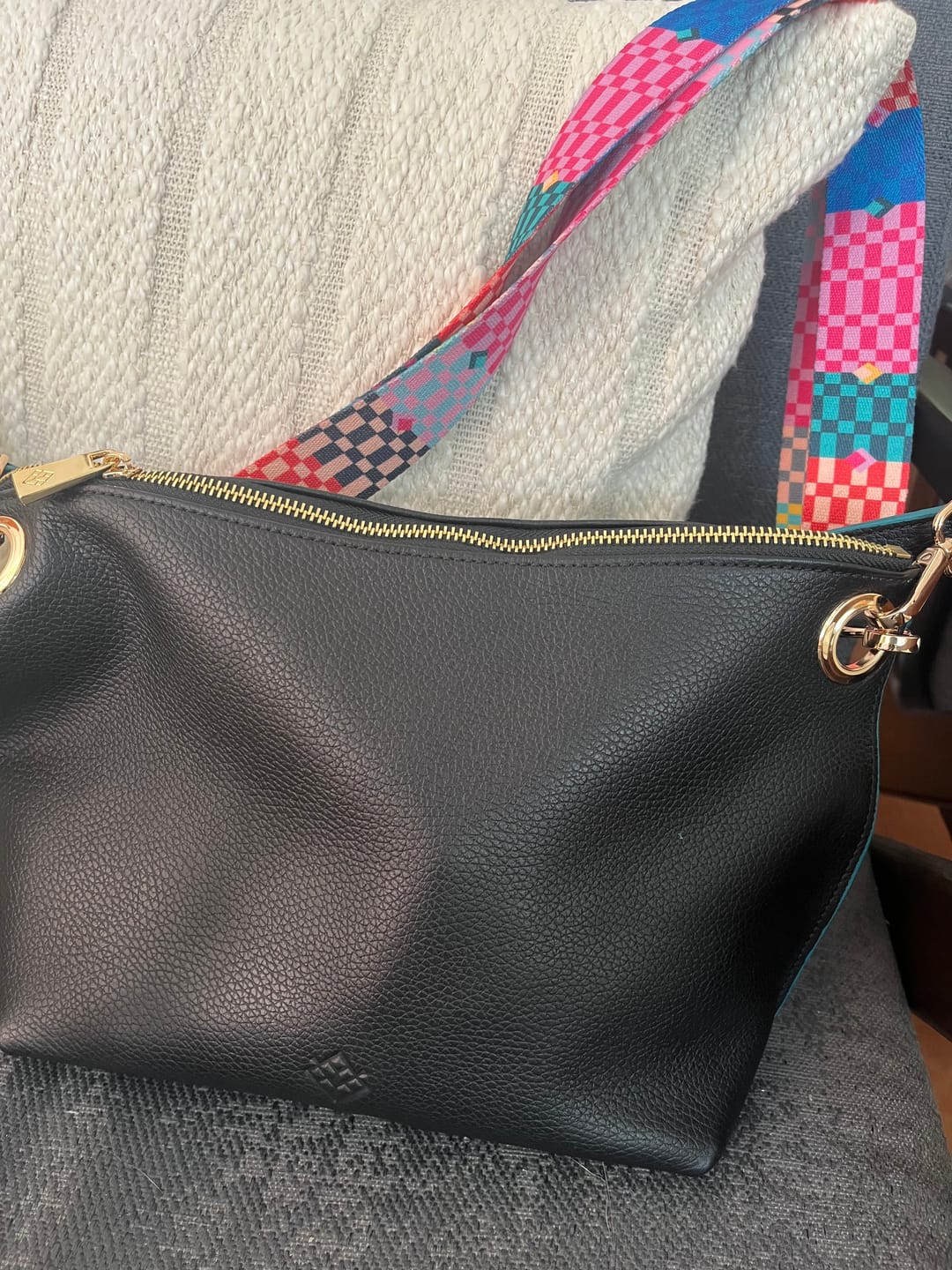 Customer photo review of Crossbody Leonora Negro - 2 Straps