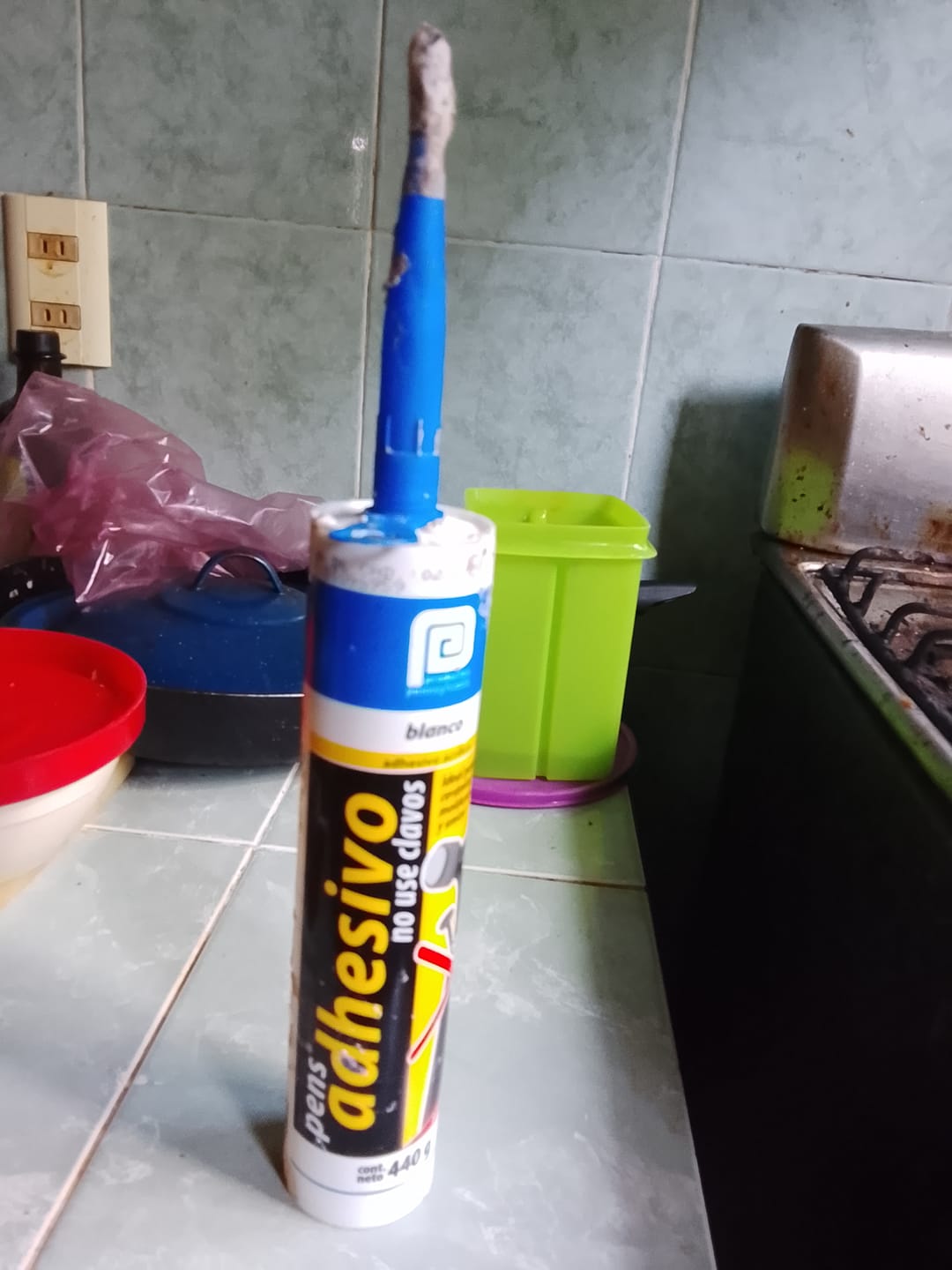Customer photo review of Adhesivo Acrílico Pepe Si Pega Cartucho 440Gr Blanco