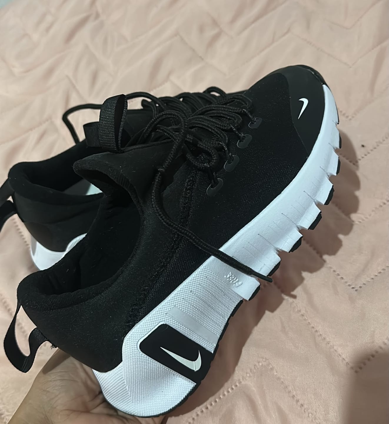 Customer photo review of NIKE METCON FREE