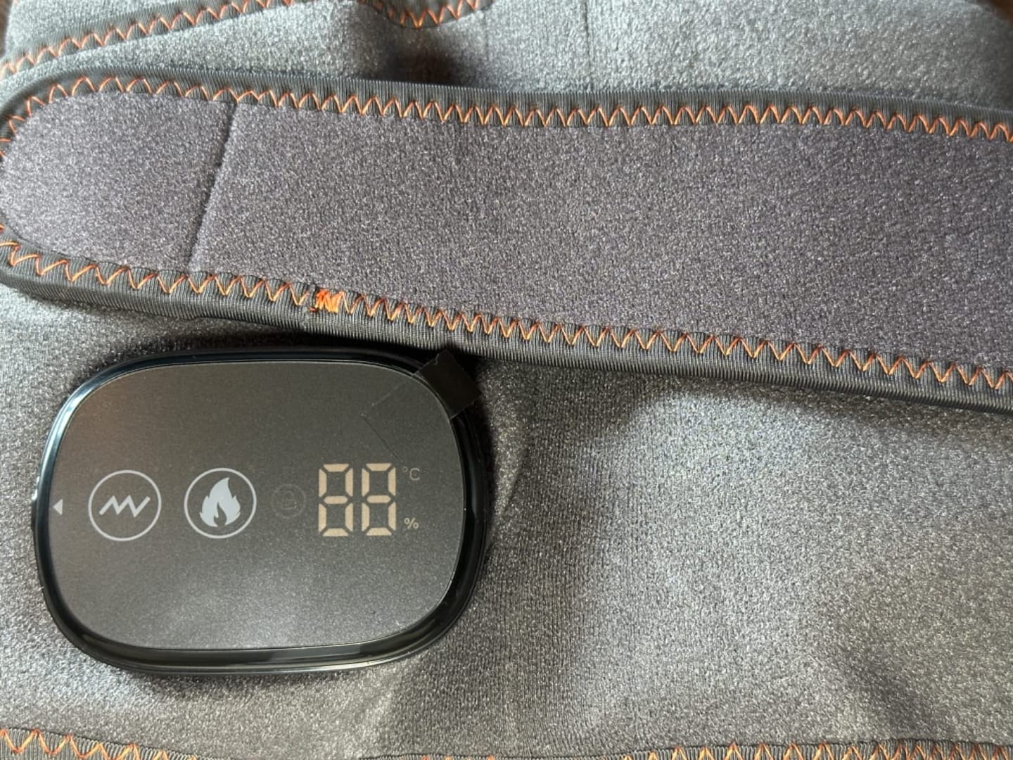Customer photo review of Ceinture Lombaire Chauffante & Massante Rechargeable