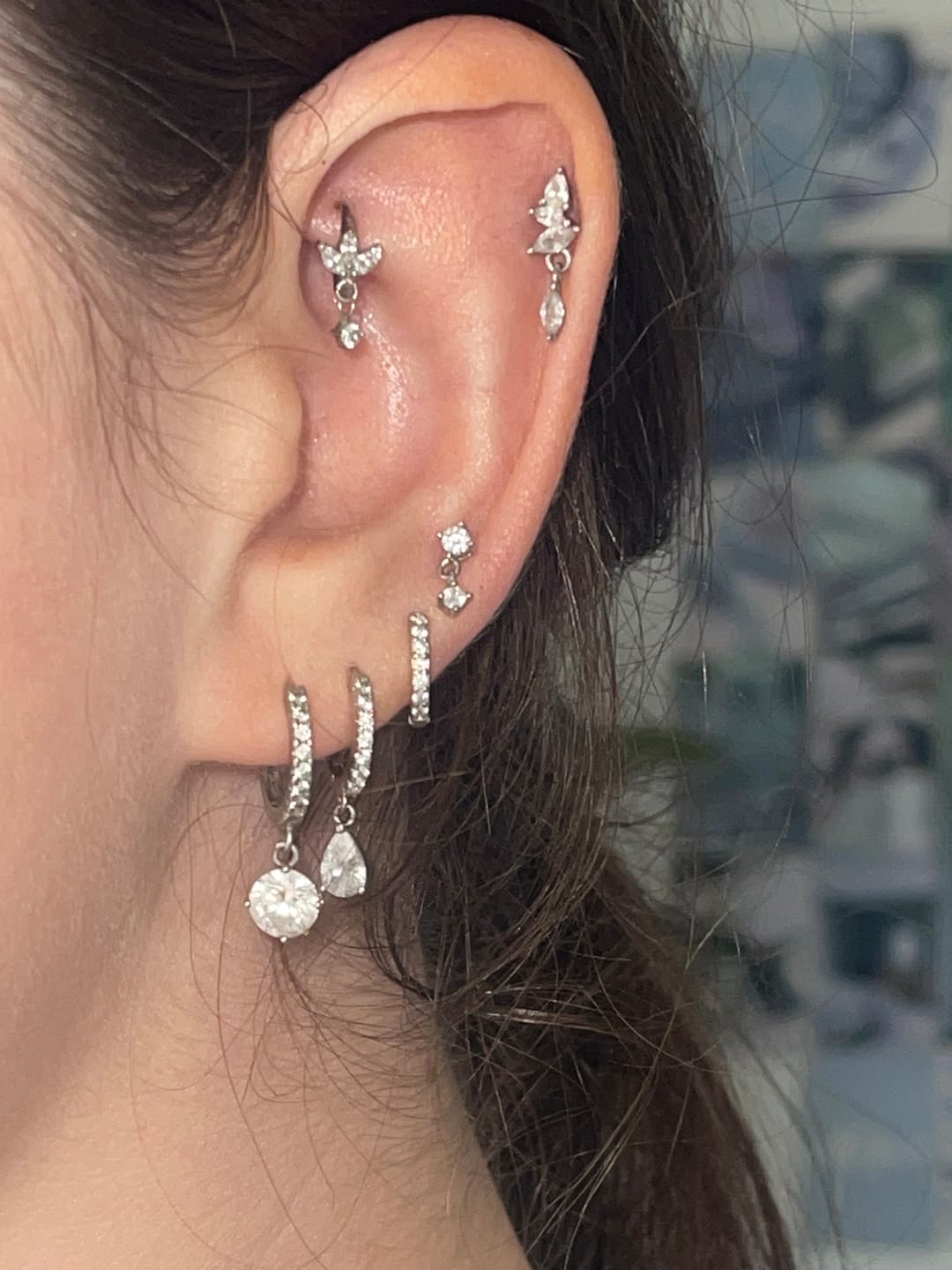 Customer photo review of LANI Droplet Cartilage Hoop (6mm)