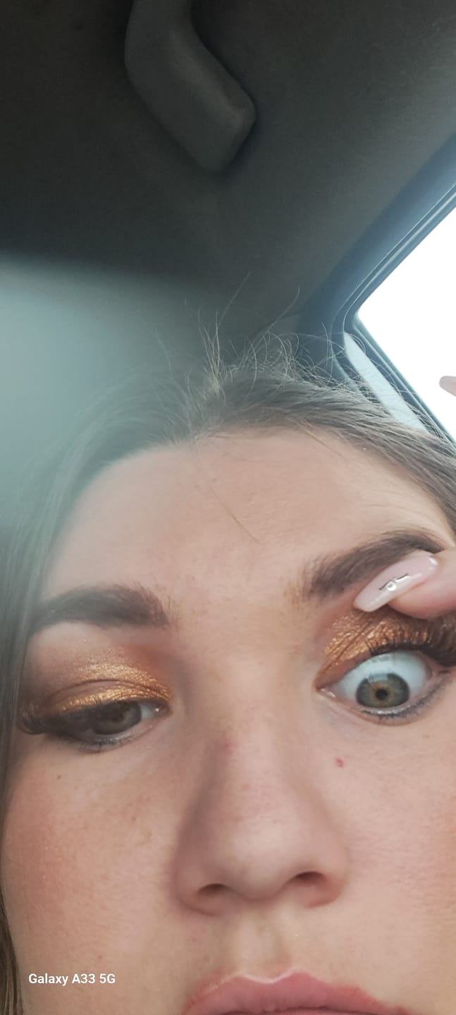 Customer photo review of Flora Brown Lash Kit