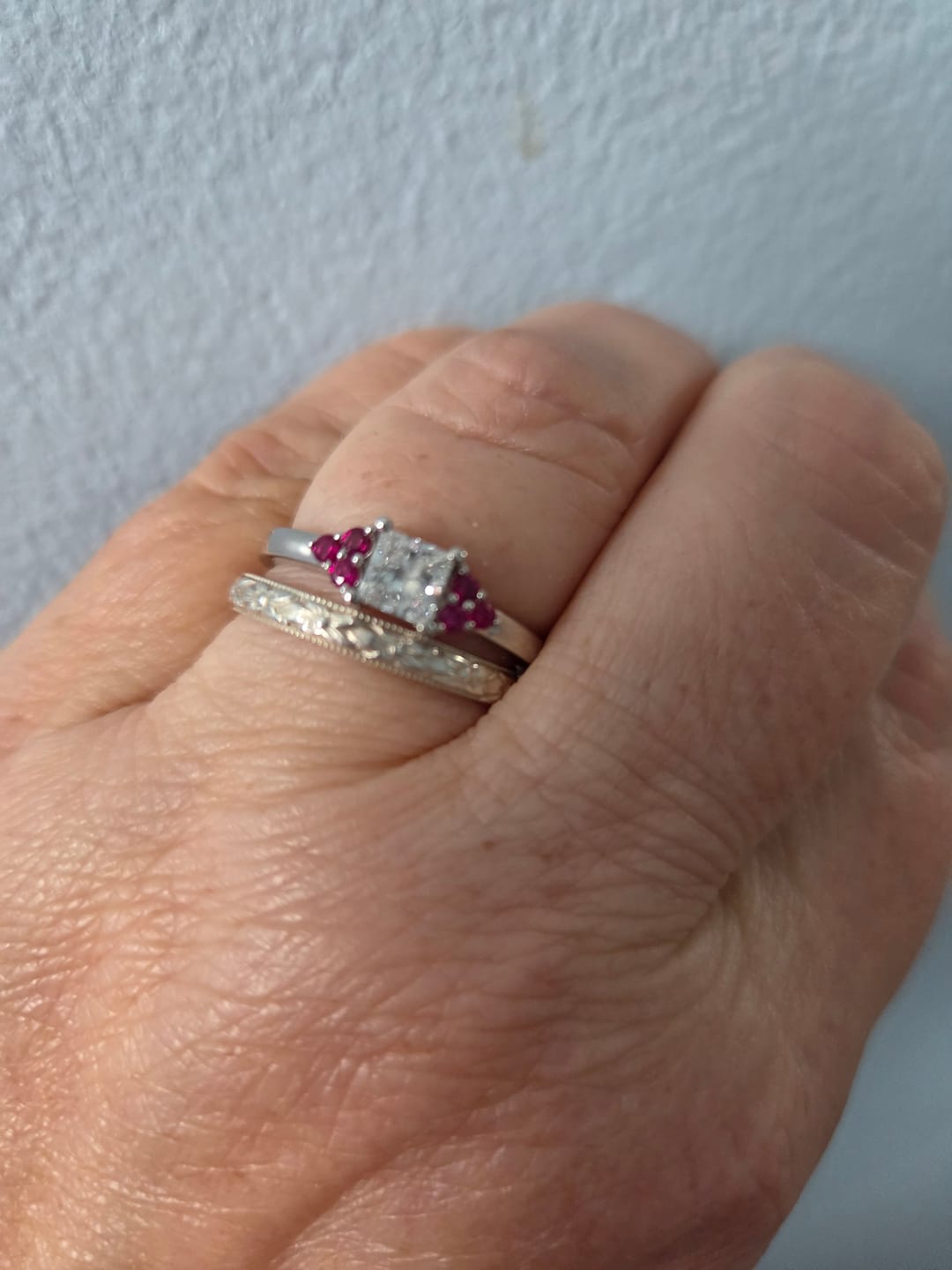Customer photo review of Semi Mount Settings Only: Sterling Silver/K Gold/ Platinum Pricing