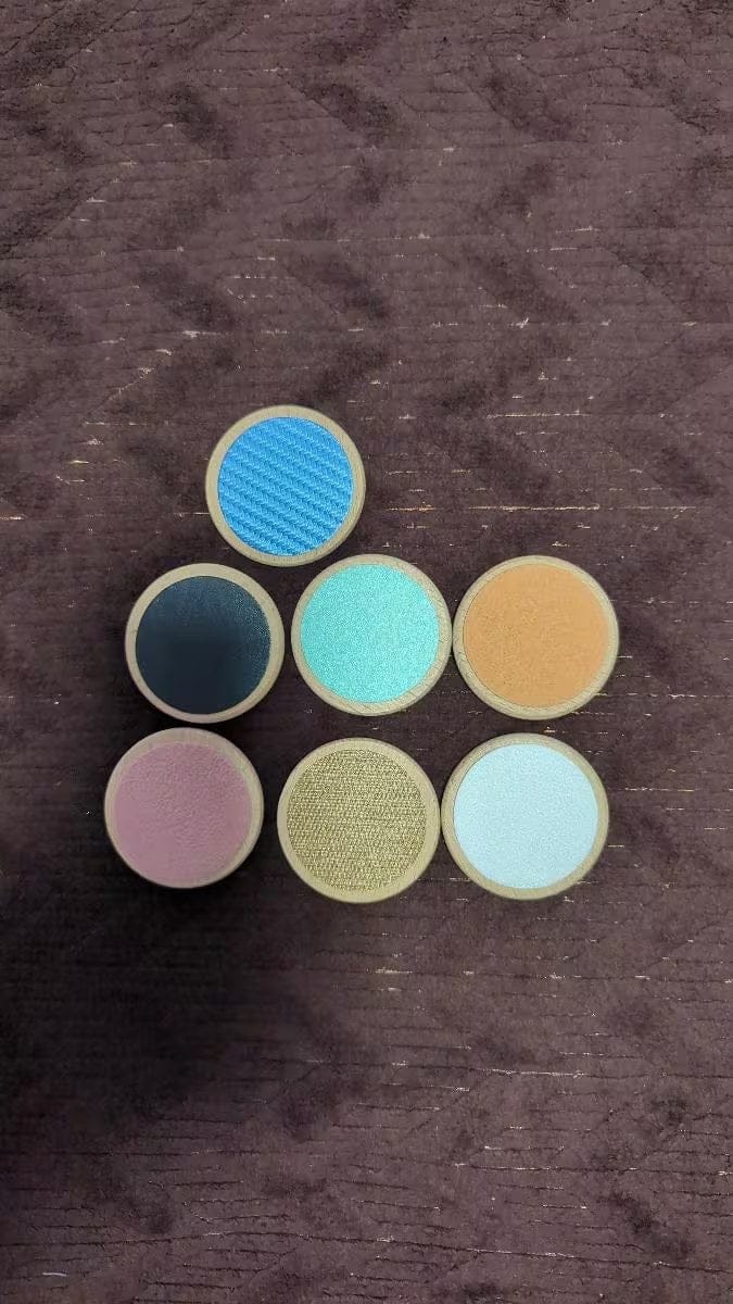 Customer photo review of Montessori Tastscheiben Sensorikspielzeug | Textur Matching Taktiles Lernspielzeug Kleinkind
