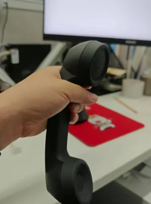 Customer photo review of RewindCall™ – Auricular Retro USB-C para Móvil