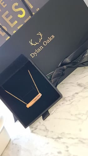 Customer photo review of 3cm Letter Bar Necklace in Gold Horizontal