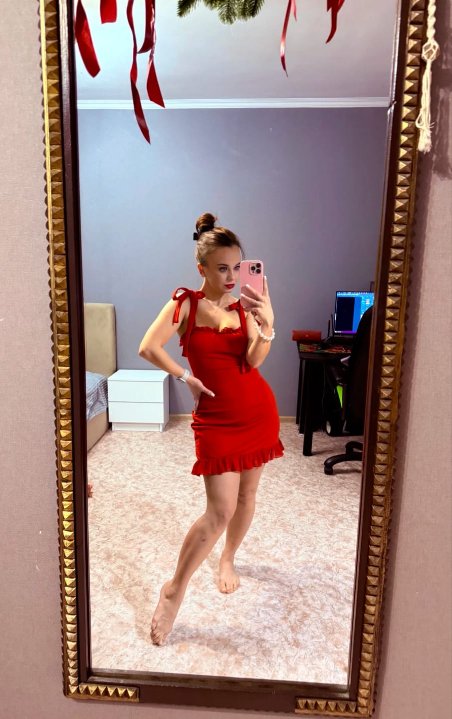 Customer photo review of Robe Clara – Mini robe à volants et col carré