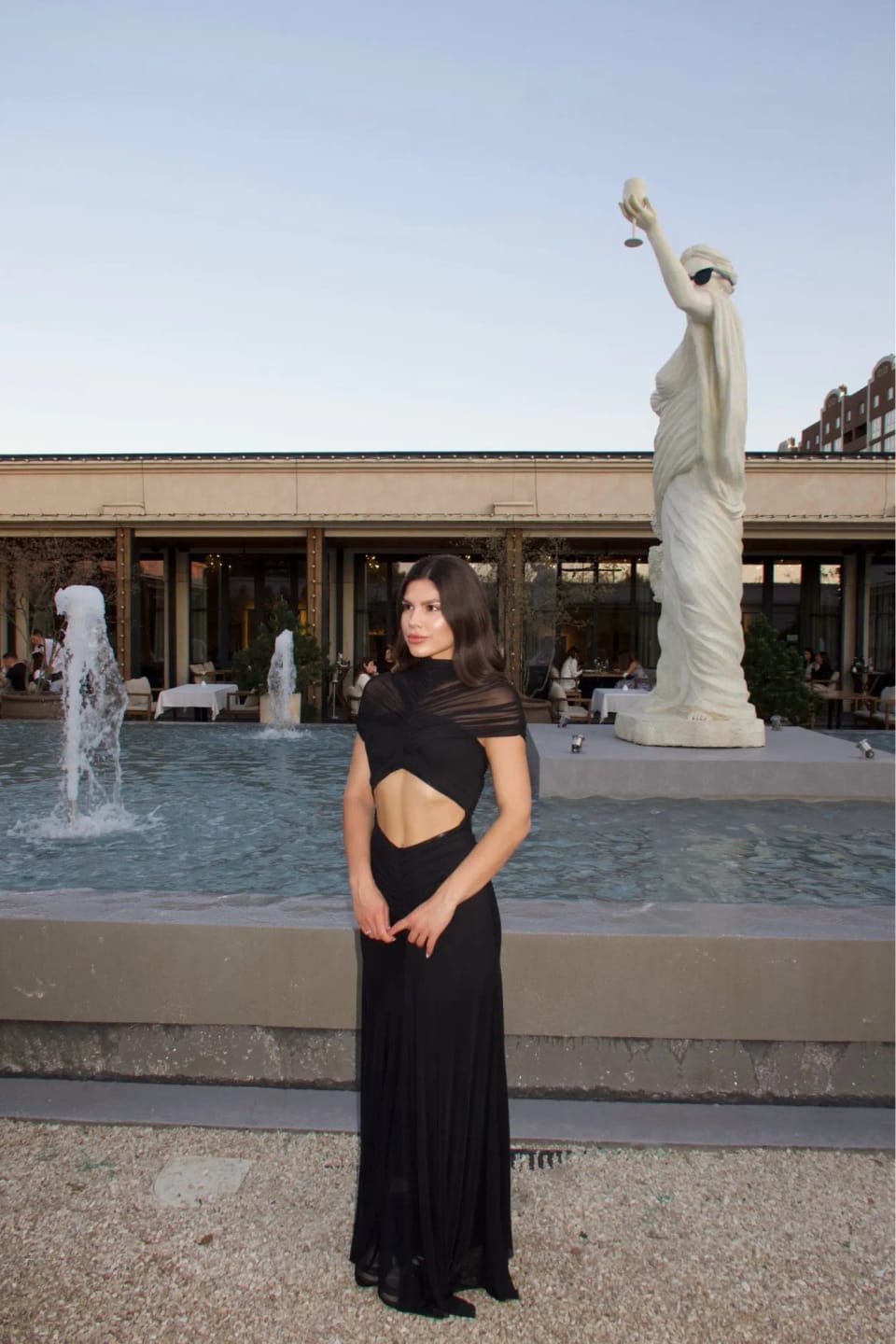 Customer photo review of Robe Manon – Robe longue moulante froncée à découpe taille