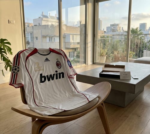 Customer photo review of 2006–07 AC Milan Away Kaka #22 (New) - Size M