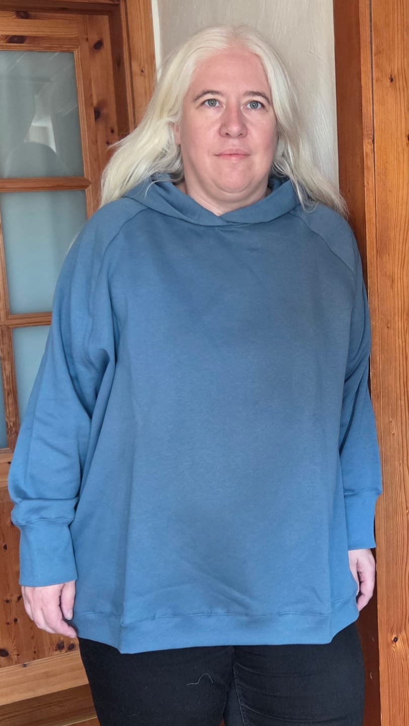 Customer photo review of Hedi | Hoodie mit Raglanärmel | VIP