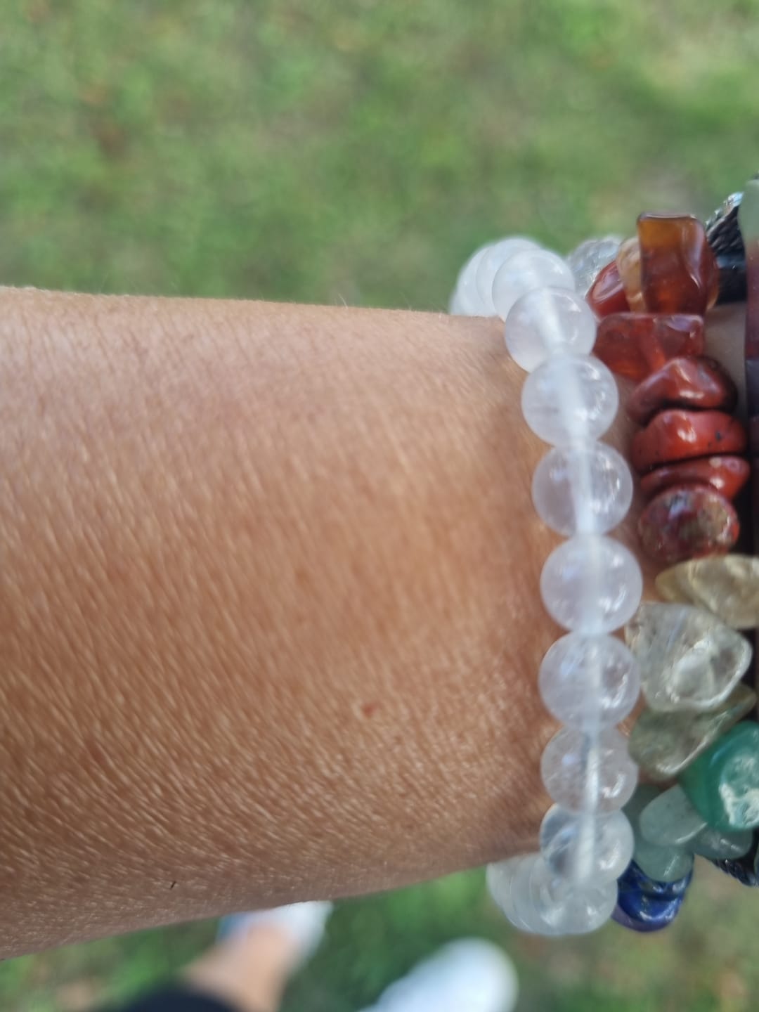 Customer photo review of Pietra di Luna adularia - bracciale elastico in sfere lavorate