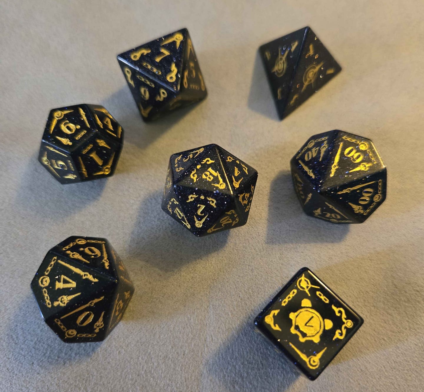 Customer photo review of Ouro Kronii Blue Sandstone Dice Set | hololive English x MMG Exclusive