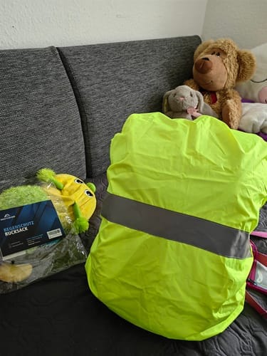 Customer photo review of Regenschutz für Rucksack & Schulranzen - wasserdicht