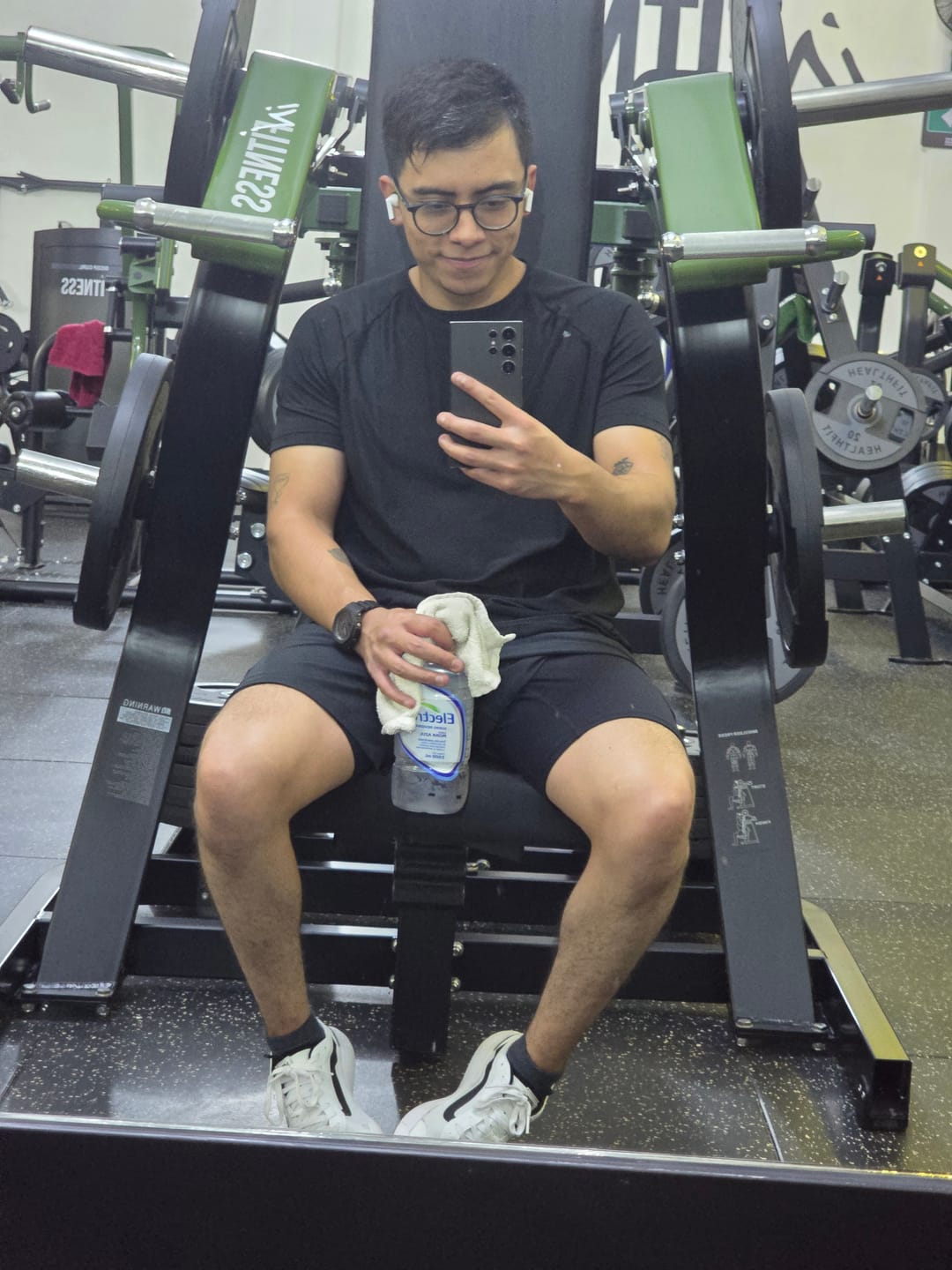 Customer photo review of Training Sport Tee - Black