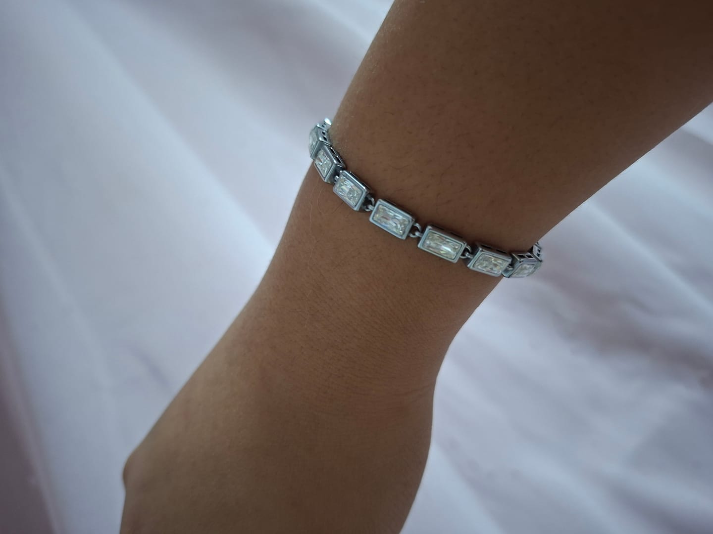 Customer photo review of Pulsera Nest Plata + Zirconia