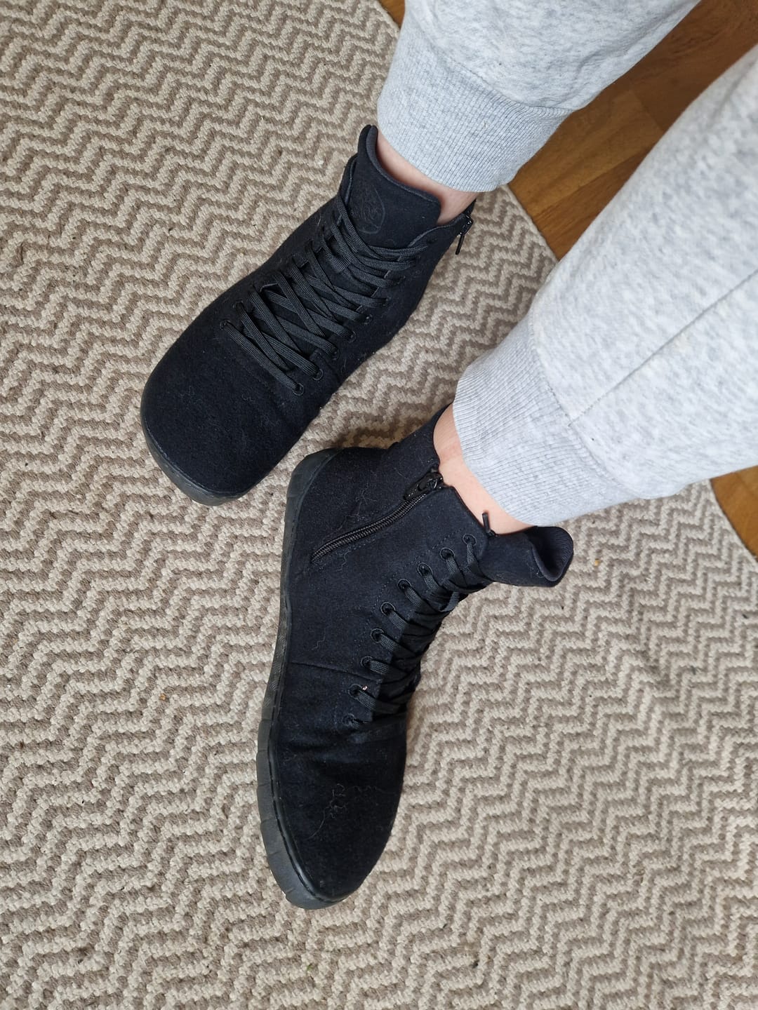 Customer photo review of Vaistoa Tunto 2 -paljasjalkatennarit
