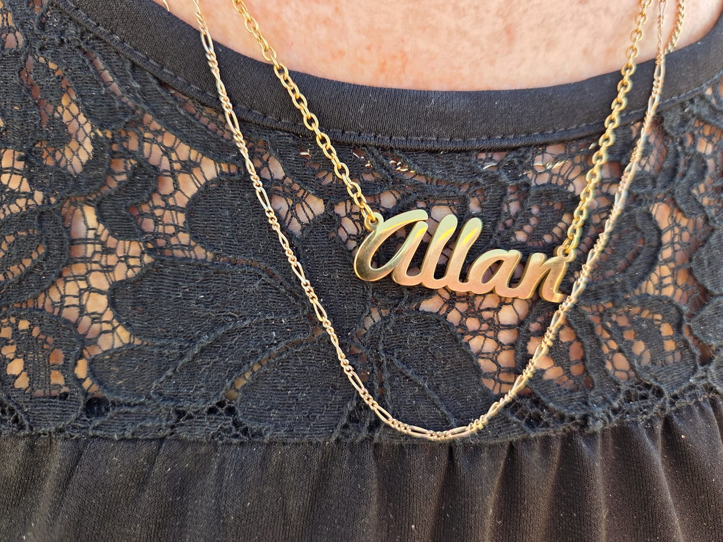 Customer photo review of 18K Gold Custom Name Necklace