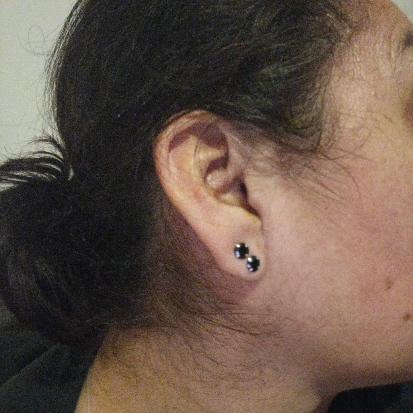 Customer photo review of Aro Circón Ónix 6 mm