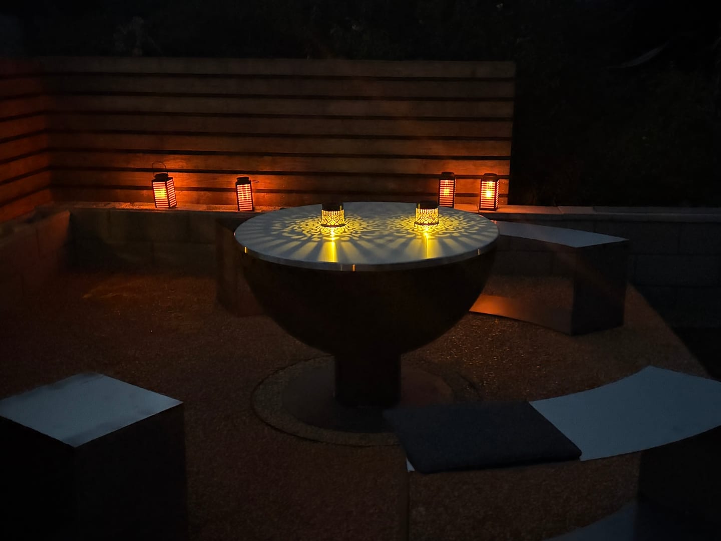 Customer photo review of Lampe Décoratif Solaire – Illuminez Votre Jardin