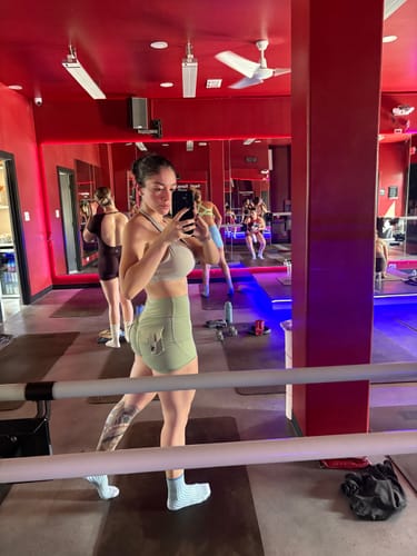 Nayeli M.
