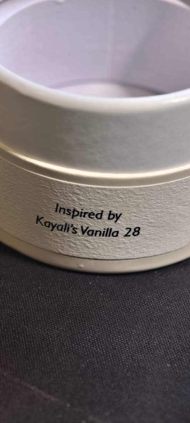 Customer photo review of Molten Kiss