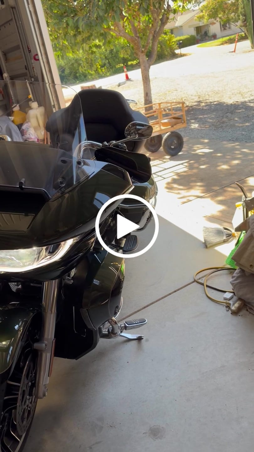 Customer video review of Mocardine Multiple Colors LED Handguards Fits 1993 -2026 Touring Models