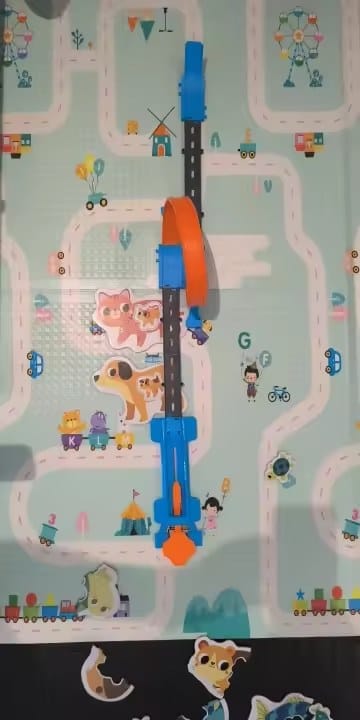 Customer photo review of Schleuderstarter Autorennbahn Kinder | Dual Launcher Looping Zweispieler Rennset