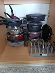 Customer photo review of GuleHome Siyah 8 Katlı Ayarlanabilir Tencere Tava Düzenleyici