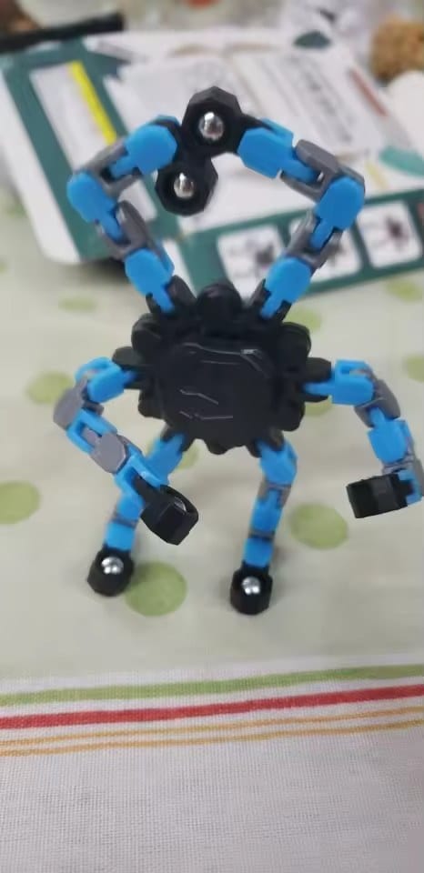 Customer photo review of Verwandlungs Fidget Spinner Kinderspielzeug | Sensorisch Stressabbau Formwandler Konzentration