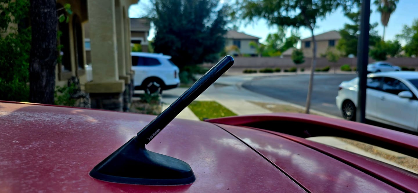 Customer photo review of 80Eighty® Carbon Antenna