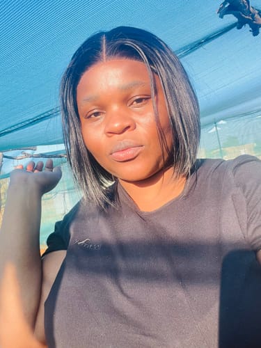 Customer photo review of Vietnamese Super Double Drawn Bone Straight 5x5 Glueless Closure 10" Natural Black Wig