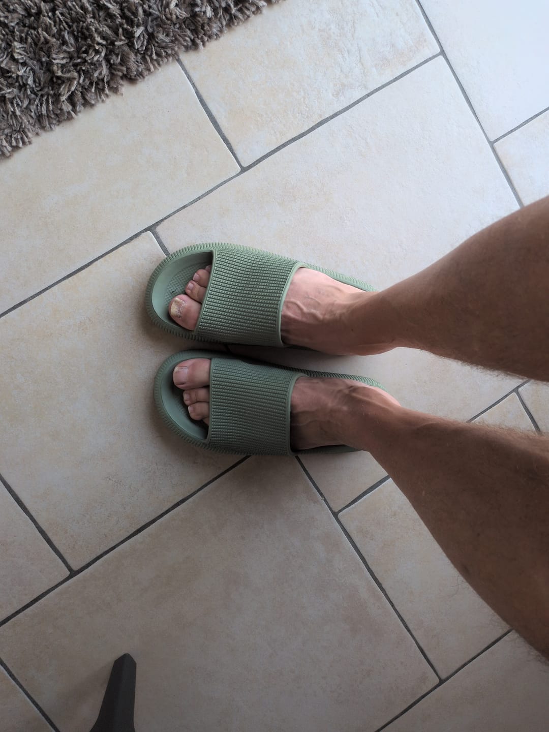 Customer photo review of HappyFlops Original