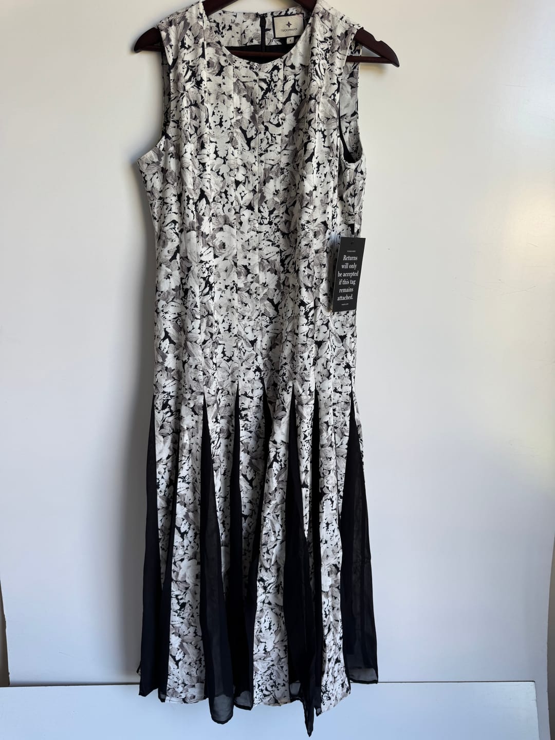 Customer photo review of The Tuckernuck & Friends NWT Dress Mix | 10pcs