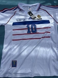 Customer photo review of France 1998 Away (Feels Like New) - Size M