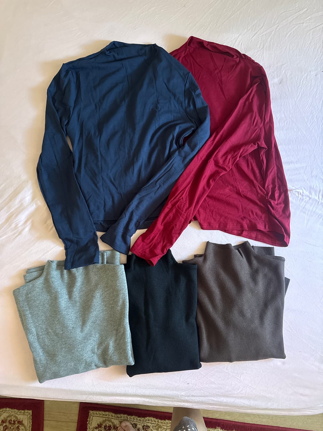 Customer photo review of Maleta Annie cu reiatii si guler inalt